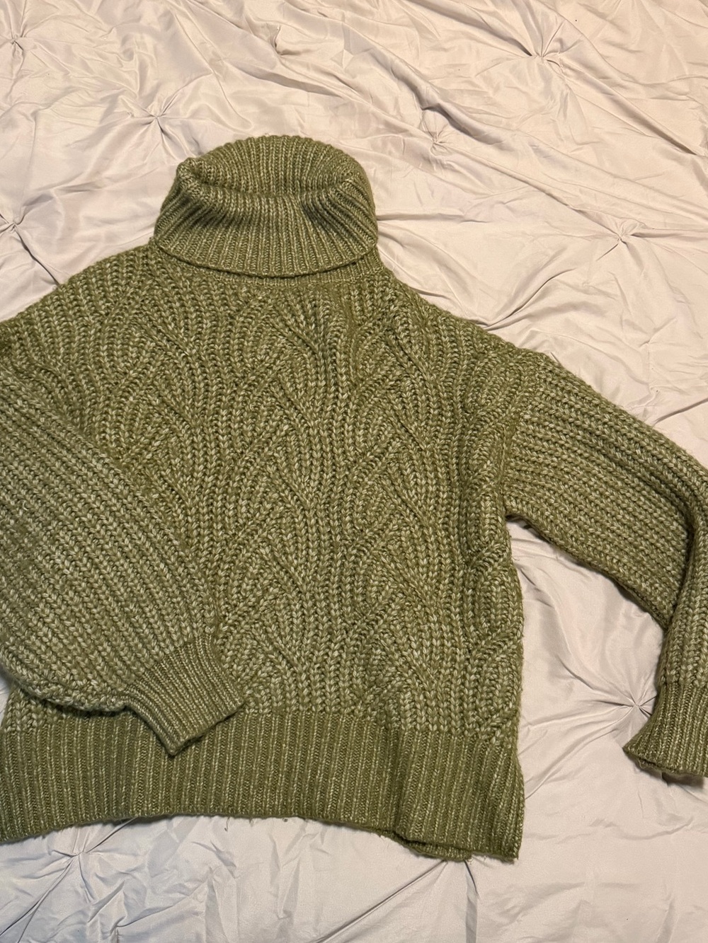 Turtle neck sweater